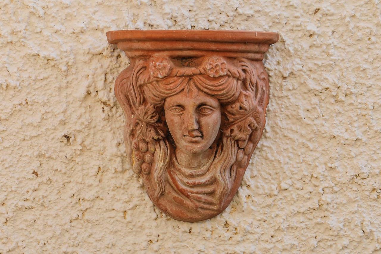 Hotel de apartamente Takis Ksanemos
