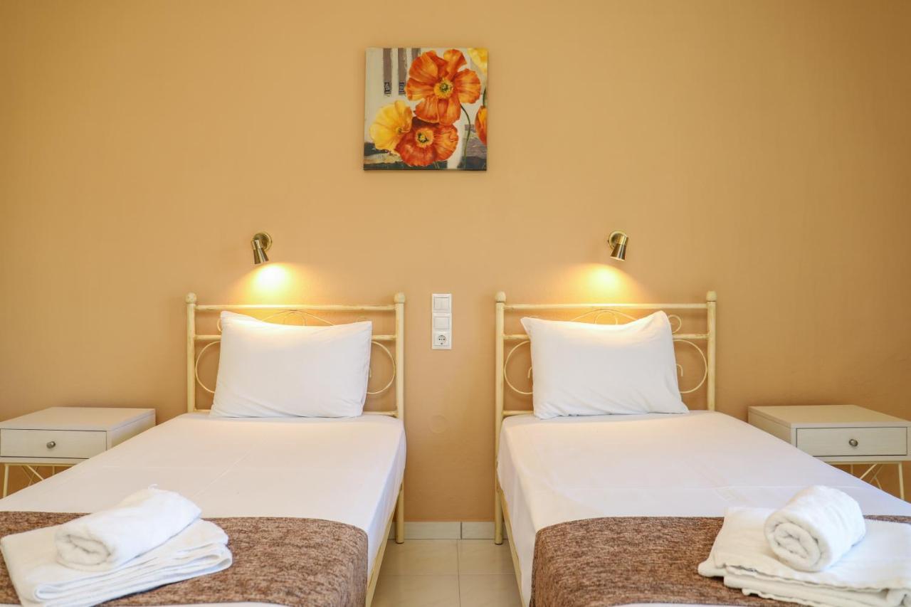 Takis Aparthotel